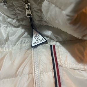 Moncler Puffer/Brand New